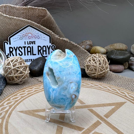 BLUE ARAGONITE PALM