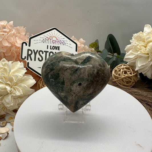 ✨Nephrite Jade Heart Carving