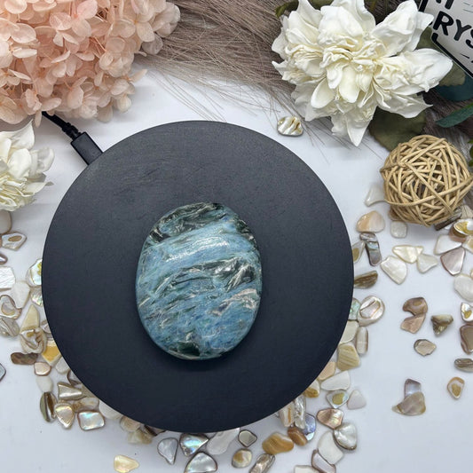 Blue Kyanite Palm Stone