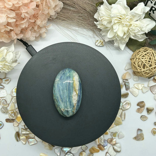 Blue Kyanite Palm Stone