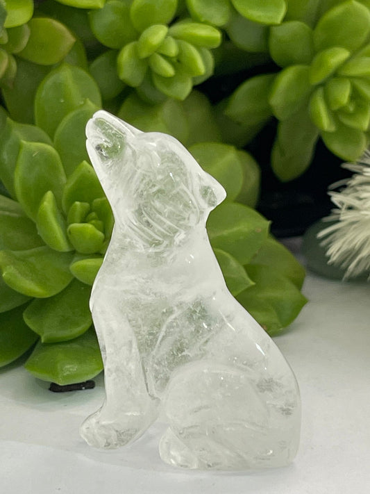 🐺 Clear Quartz Small Wolf Carving